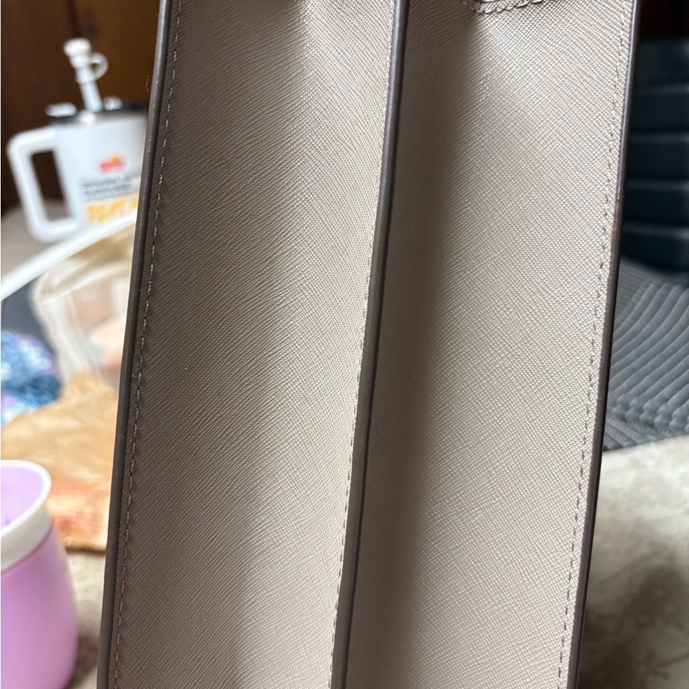 Tory Burch Gray Crossbody Bag with Chain Strap - Picture 5 of 8